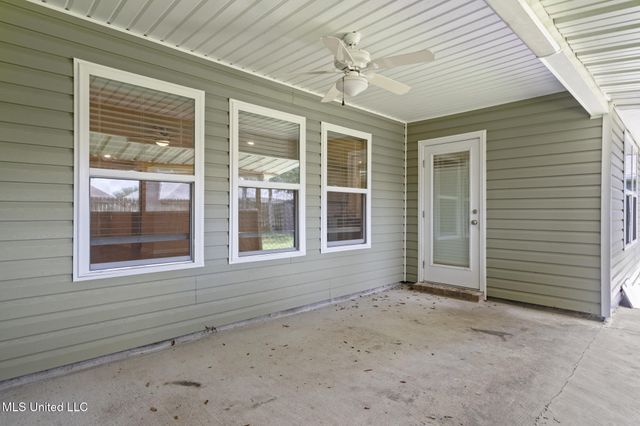 211 Hawthorne Drive, Long Beach, MS 39560
