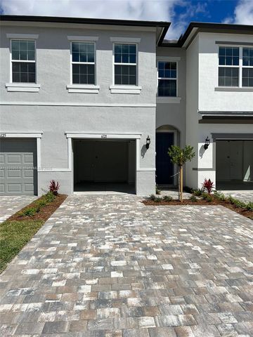 6121 Rancho Lane, West Palm Beach, FL 33415