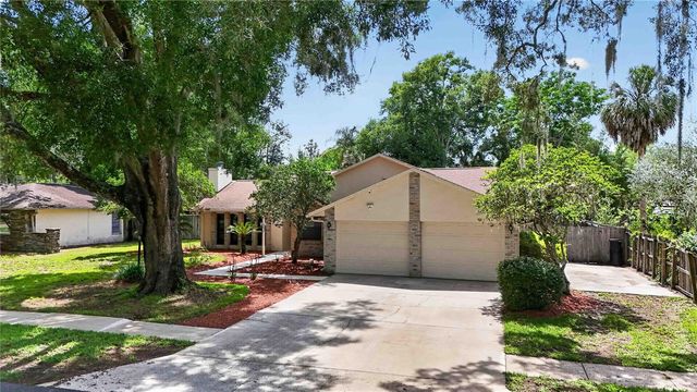 207 PINECREST ROAD, Mount Dora, FL 32757