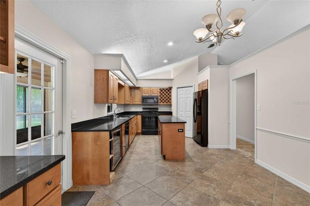207 PINECREST ROAD, Mount Dora, FL 32757