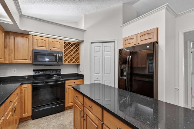 207 PINECREST ROAD, Mount Dora, FL 32757