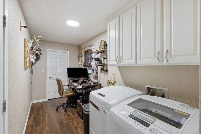 2609 Oaks Drive, Granbury, TX 76049