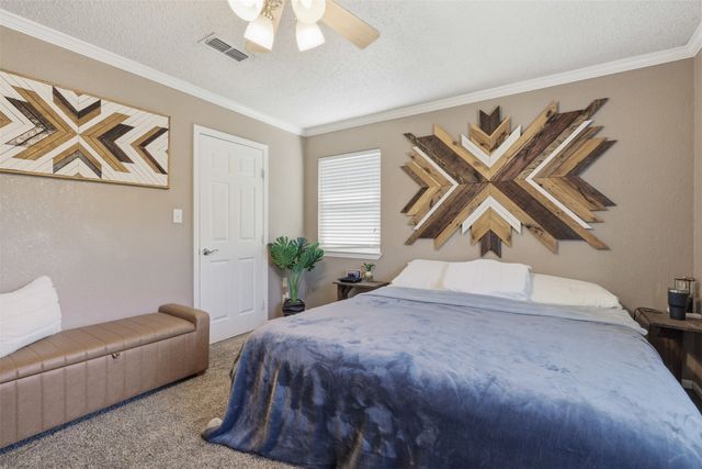 2609 Oaks Drive, Granbury, TX 76049