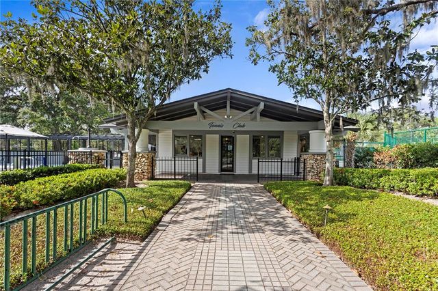 3707 SMOKE HICKORY LANE, Valrico, FL 33596