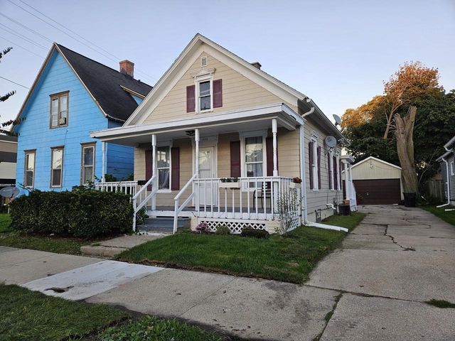 1605 Phillips AVENUE, Racine, WI 53403