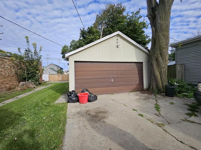 1605 Phillips AVENUE, Racine, WI 53403