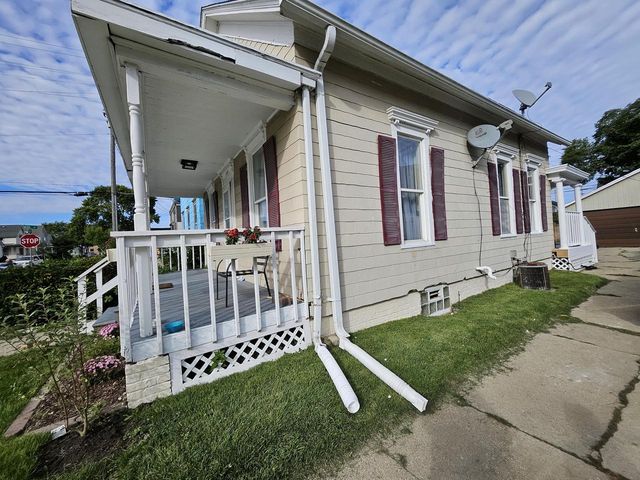 1605 Phillips AVENUE, Racine, WI 53403