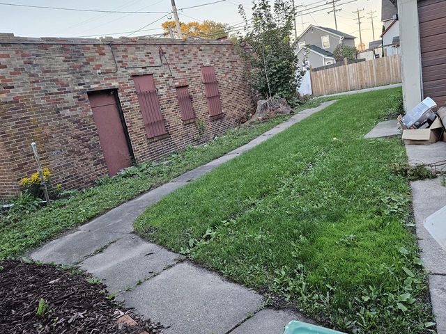1605 Phillips AVENUE, Racine, WI 53403