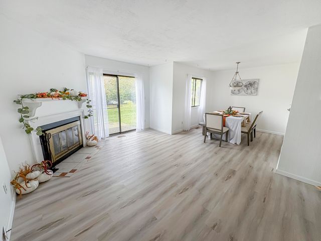 1108 Saratoga Lane, Chesterton, IN 46304