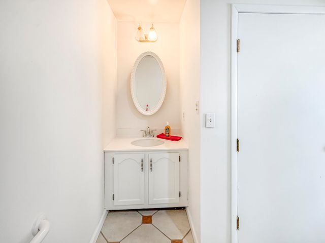 1108 Saratoga Lane, Chesterton, IN 46304