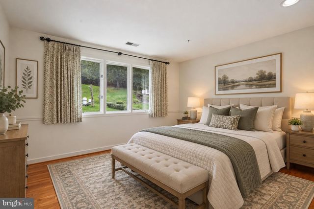 10320 GLEN RD, Potomac, MD 20854