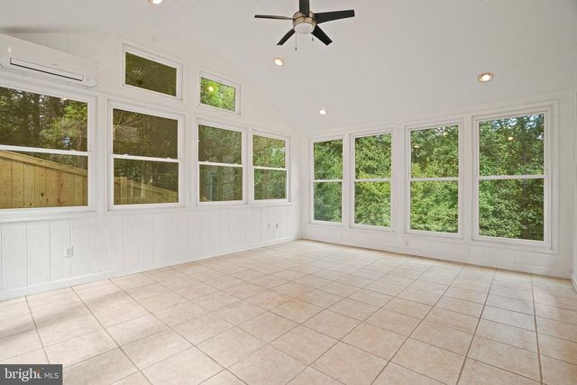 10320 GLEN RD, Potomac, MD 20854