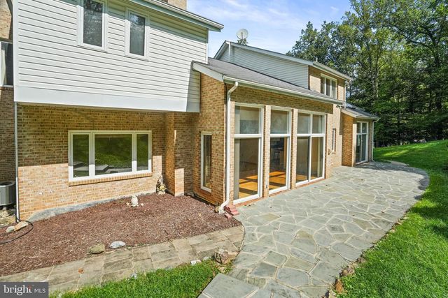 10320 GLEN RD, Potomac, MD 20854