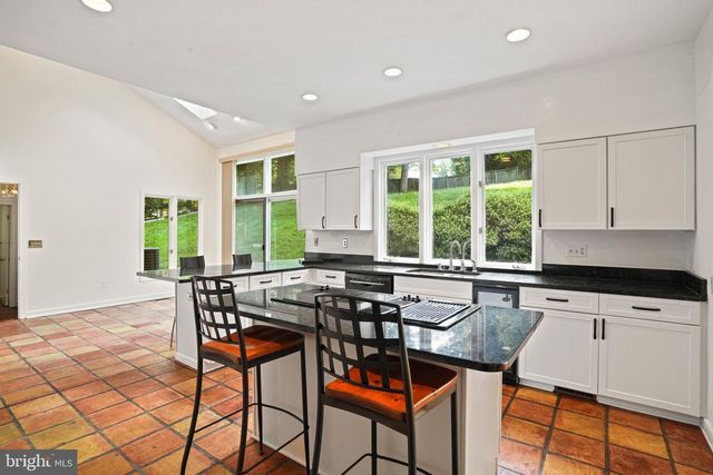 10320 GLEN RD, Potomac, MD 20854