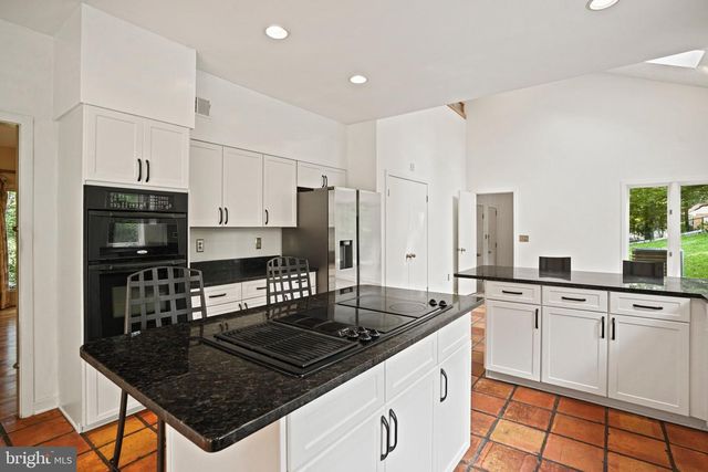10320 GLEN RD, Potomac, MD 20854