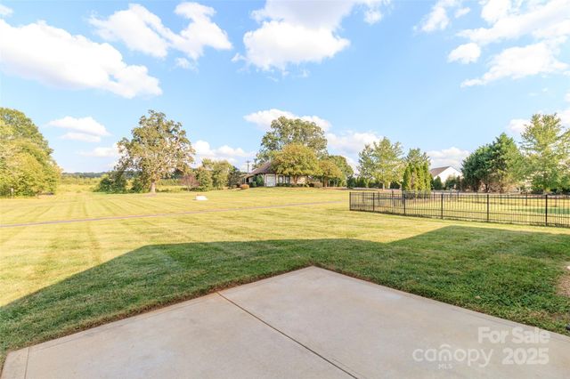 115 Pine Lake Drive, Monroe, NC 28110