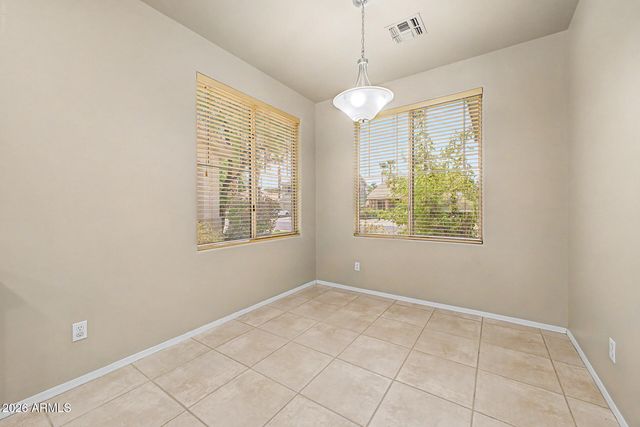6932 W BLACKHAWK Drive, Glendale, AZ 85308