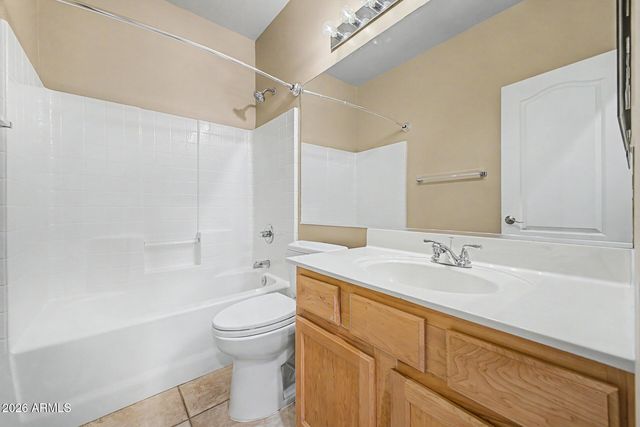 6932 W BLACKHAWK Drive, Glendale, AZ 85308