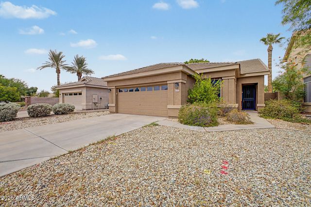 6932 W BLACKHAWK Drive, Glendale, AZ 85308