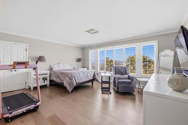 15761 E Alta Vista Way, San Jose, CA 95127