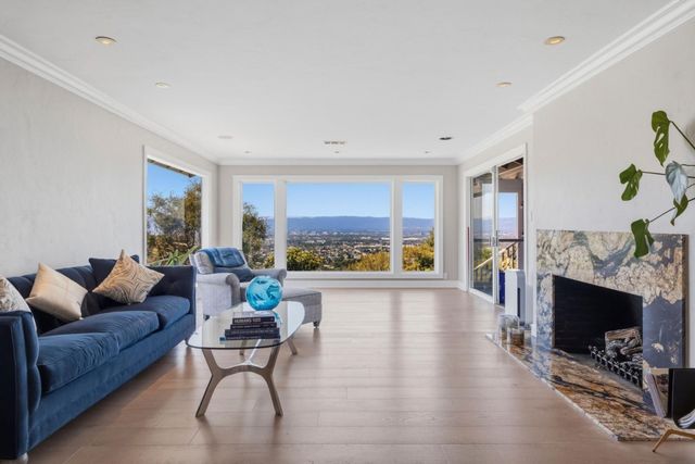 15761 E Alta Vista Way, San Jose, CA 95127