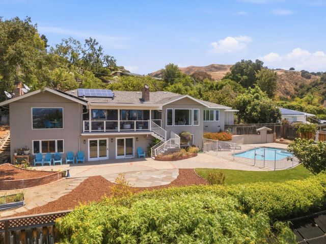 15761 E Alta Vista Way, San Jose, CA 95127