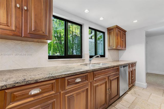 920 Aguero Ave 0, Coral Gables, FL 33146