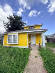 4026 Zapata St, Corpus Christi, TX 78405
