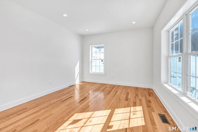 28 Hunting Ridge Road, Middlebury, CT 06762