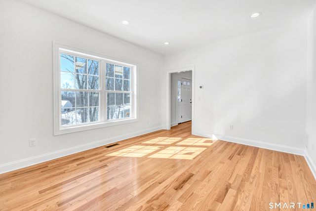 28 Hunting Ridge Road, Middlebury, CT 06762