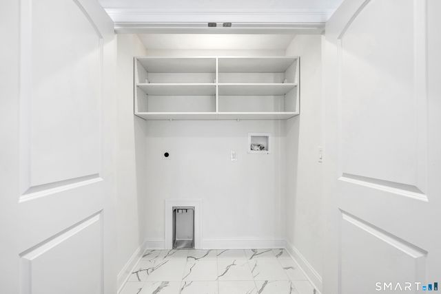 28 Hunting Ridge Road, Middlebury, CT 06762