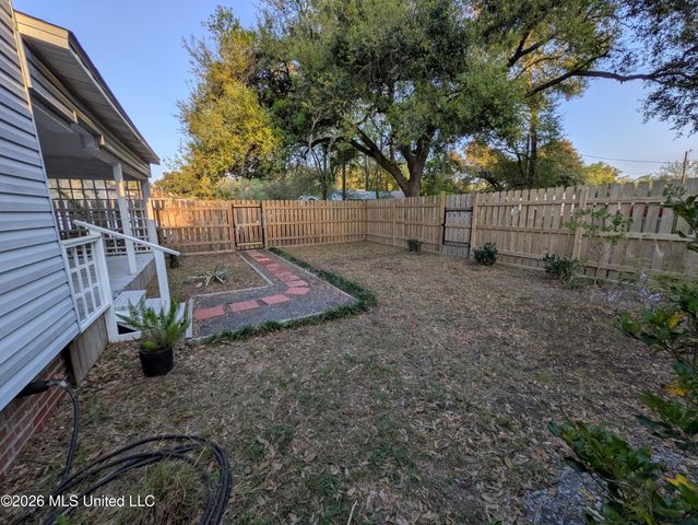 1253 24th Street, Gulfport, MS 39501