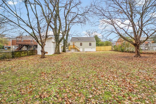 1934 Riverwood Dr, Nashville, TN 37216