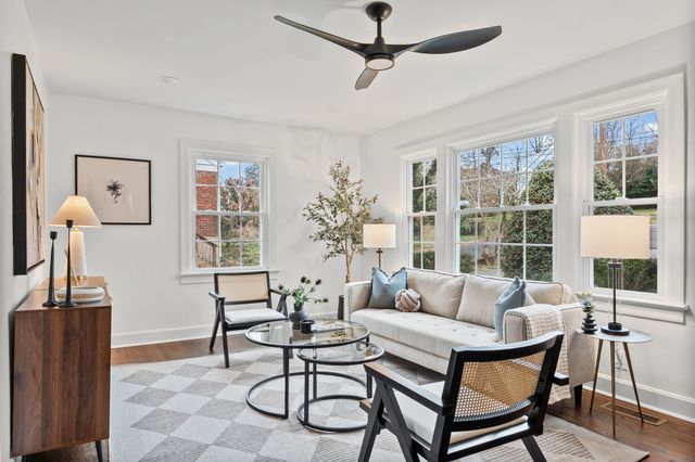 1934 Riverwood Dr, Nashville, TN 37216