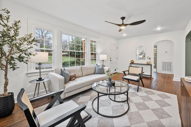 1934 Riverwood Dr, Nashville, TN 37216