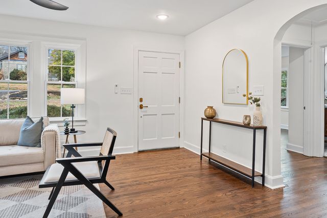 1934 Riverwood Dr, Nashville, TN 37216