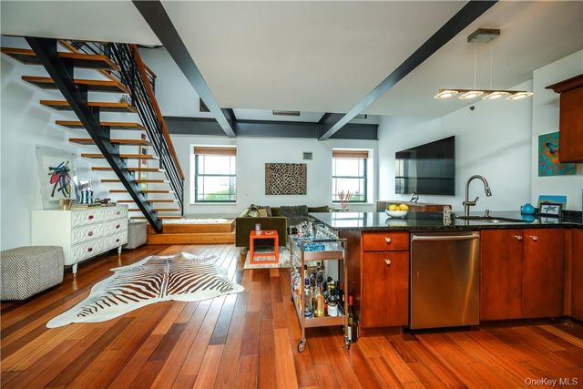 1 S Astor Street 502, Irvington, NY 10533