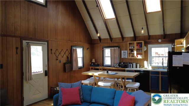 163 Owassa Drive, Tobyhanna Twp, PA 18347