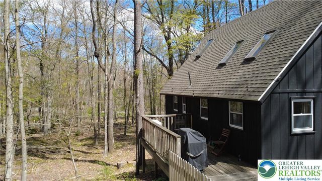 163 Owassa Drive, Tobyhanna Twp, PA 18347