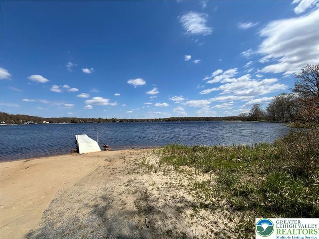 163 Owassa Drive, Tobyhanna Twp, PA 18347