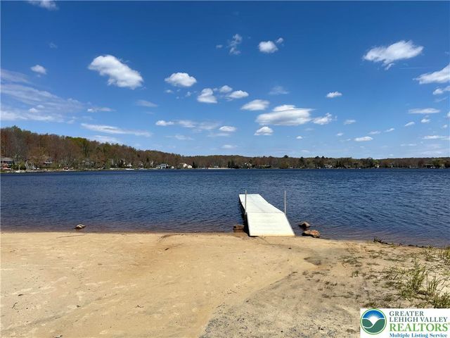 163 Owassa Drive, Tobyhanna Twp, PA 18347