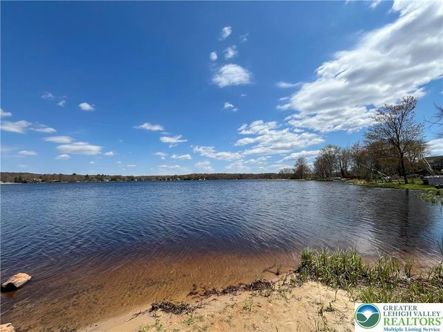 163 Owassa Drive, Tobyhanna Twp, PA 18347