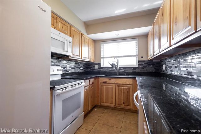 4829 Wolgast Drive, Warren, MI 48092