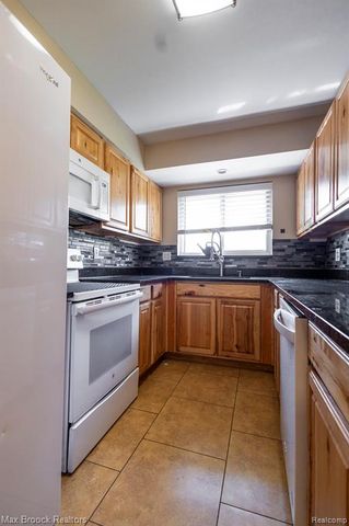 4829 Wolgast Drive, Warren, MI 48092