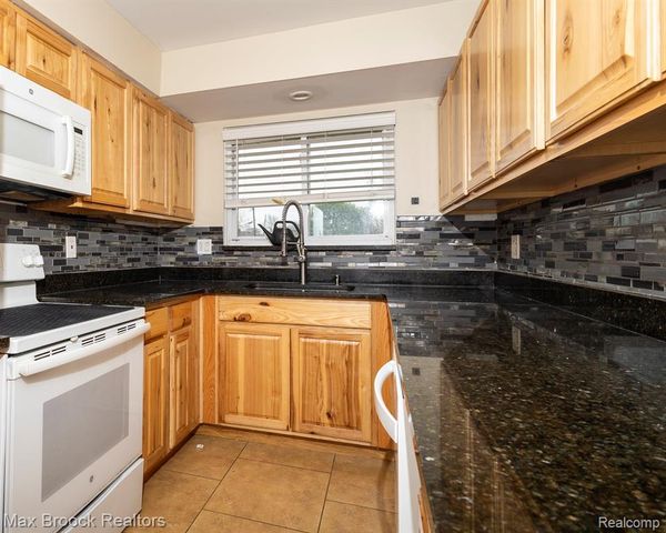4829 Wolgast Drive, Warren, MI 48092