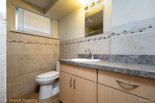 4829 Wolgast Drive, Warren, MI 48092