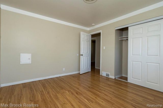 4829 Wolgast Drive, Warren, MI 48092