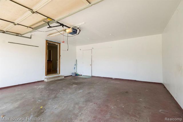 4829 Wolgast Drive, Warren, MI 48092