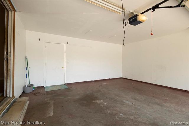 4829 Wolgast Drive, Warren, MI 48092