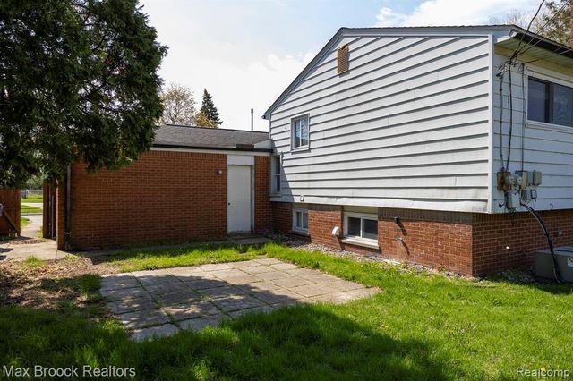 4829 Wolgast Drive, Warren, MI 48092